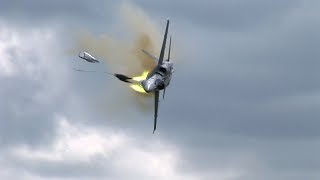 CF18 Crash Lethbridge [upl. by Bultman]