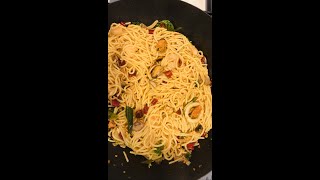 Spicy Seafood Aglio Olio Spaghetti makan dirumah [upl. by Attalanta]