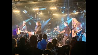 The Screaming Jets  FRC live [upl. by Yenahc838]