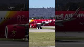 Vietjet Air A321neo departing Perth Airport [upl. by Nylesoy]