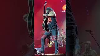 Slash’s ‘Slither’ Solo Mastery Leaves San Diego Speechless 🎸 [upl. by Lederer]