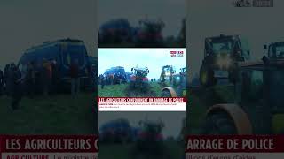 Des agriculteurs ont contourné un barrage de police dans le Loiret ce matin [upl. by Lavro]