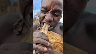 Wow what a delicious breakfast See how Hadza cooks their favorite food middle of nowherevillagelife [upl. by Latsyc148]