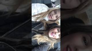 LOLA POGGIO video Musically con su hermana JULII POGGIO [upl. by Toor]