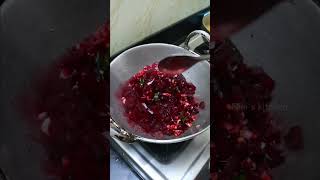 Beetroot Poriyal Hotel style Tasty Beetroot thoran recipeNikis kitchen [upl. by Iamhaj]