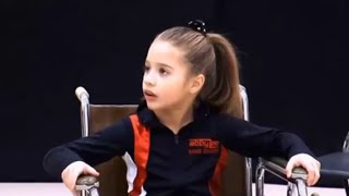 ¡Mackenzie en silla de ruedas Dance moms Latino [upl. by Korwin]