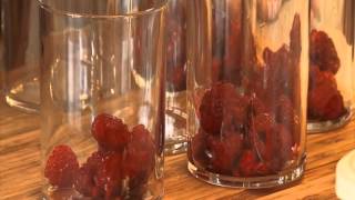 Recette  Verrine lactée aux framboises  Nutri TV  TousUnis [upl. by Pet]