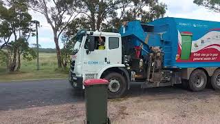 Stanthorpe Garbage with SL01252 [upl. by Gabby]