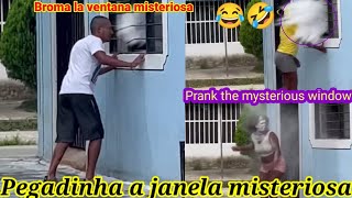 Broma la ventana misteriosa  Pegadinha a janela misteriosa  Prank the mysterious window [upl. by Midis]