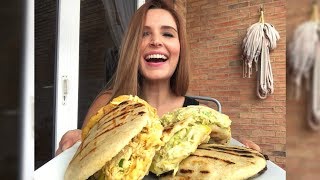 probando COMIDA TÍPICA VENEZOLANA LA AREPA  KEISY [upl. by Sindee56]