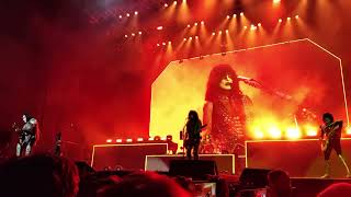 Kiss  Brasília 4k  Lick it Up  18042023 [upl. by Aneroc261]