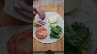 🤩 ¡TU CENA EN MENOS DE 5 MINUTOS Con estos WRAPS de JAMÓN Y QUESO 🥙 TORTILLA HACK ▶ SHORTS [upl. by Pablo193]