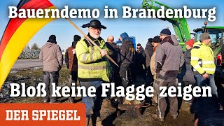 Bauerndemo in Brandenburg Bloß keine Flagge zeigen  DER SPIEGEL [upl. by Itnaihc]