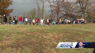 Noexcuse absentee voting ends in Missouri with long lines [upl. by Ellehc]