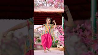 52GajKaDamandanceytshortssomisharmarenukapanwar sharma dancesomi sharma vlogdance video [upl. by Vlad]