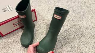 Review Hunter Hunter First Classic Navy Rain Boots ToddlerYouth [upl. by Ainer]