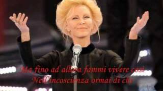 Patty Pravo  Il vento e le rose SANREMO 2011  testo [upl. by Anita233]