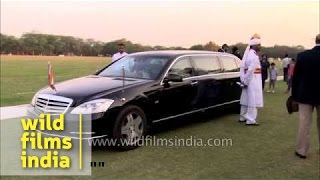 Indian Presidents car MercedesBenz S 600 W221 Pullman Guard [upl. by Eillo]