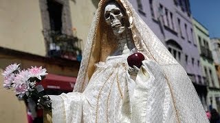 La historia de la Santísima Muerte [upl. by Atnuahs]