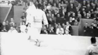 Judo 1961 Paris Akio Kaminaga JPN  Anton Geesink NED open [upl. by Lrad401]