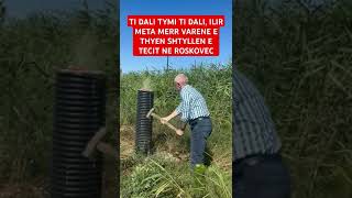 Ti dali tymi ti dali Ilir Meta thyen me vare shtyllen e tecit ne Roskovec Keta albania [upl. by Terej837]