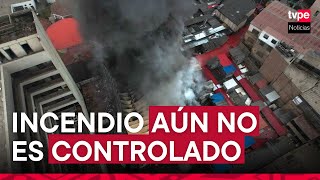 Incendio en Mesa Redonda bomberos ya confinaron el fuego pero aún no logran controlar la emergencia [upl. by Llabmik]