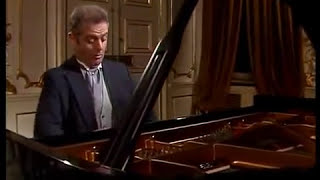 Mozart Piano Sonata no 5 in G major kv 283  Daniel Barenboim [upl. by Oicaro968]