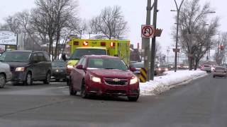 Urgence Sante Ambulance Federal Signal Rumbler Kirkland Montreal Quebec [upl. by Tatianas]