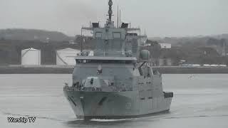 GERMAN NAVY BADENWURTTEMBERG CLASS FRIGATE FGS RHEINLANDPFALZ F225 ENTERS DEVONPORT 171123 [upl. by Lunneta]