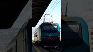 Treni E464067 XMPR  Pilota MDVC  Treno Regionale Trenitalia in partenza da Palermo Brancaccio [upl. by Yemerej]