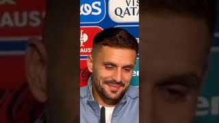 Dušan Tadić prvo ostao bez teksta a onda pravo u centar 🎯 [upl. by Winfield]