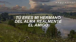 “Tú eres mi hermano del alma realmente el amigo”  Amigo  Roberto Carlos  Letra [upl. by Nillek]