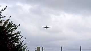 The Vulcan Bomber Howl 200 feet up [upl. by Llemaj]