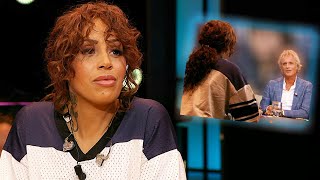 Glennis Grace alwéér bij Jeroen Pauw ‘Heeft hij een oogje op d’r’ [upl. by Essirehc]