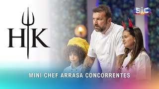 Hells Kitchen Famosos  Mini chef arrasa concorrentes [upl. by Nonnairb]