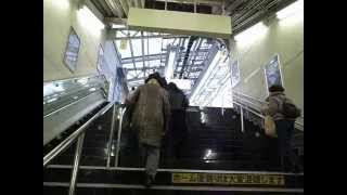 Suidobashi Station  Boarding Sobu Line 水道橋駅  中央線を乗る 130129 [upl. by Aljan]