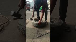 One minute tyre fittingEk Minute Me Tyre Fit Karna Sikhe [upl. by Izogn]