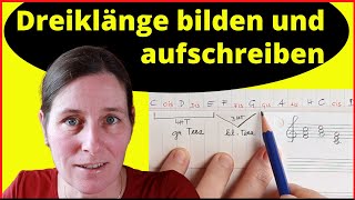 Dreiklänge bilden und aufschreiben [upl. by Fitting]