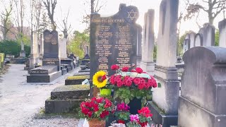 Tombe de BARBARA cimetière parisien de Bagneux [upl. by Roberto]