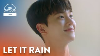 Song Kang and Park Minyoung meet under the rain  Forecasting Love and Weather Ep 1 ENG SUB [upl. by Trish]