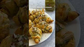 OBŁĘDNE ROGALIKI PISTACJOWE Z 3 SKŁADNIKÓW 🥐🎄 christmas przepis recipe food [upl. by Burrton]