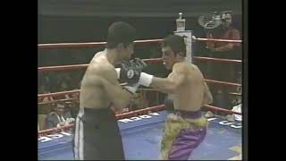 Israel Vazquez vs Oscar Larios 1 12041997 Big KO boxing boxeo mexico ko [upl. by Remliw]