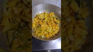 Kobichi Bhaji  kobichibhajicabbageindianfood spicesshortvideoyoutubeshorts [upl. by Friedly]