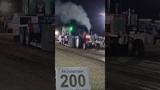 Allis Chalmers D19 diesel tractorpulling farmequipment allischalmers farming farmmachinery [upl. by Kilbride85]