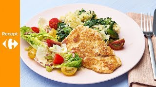 Kalkoenschnitzel met andijviestoemp en salade met spekjesvinaigrette [upl. by Rawdin]