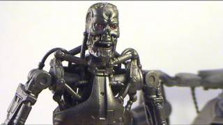 Video review of Terminator Salvation movie toy T700 and T1 [upl. by Arnie]