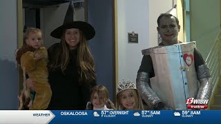 Washburn opens dorm to trick or treaters [upl. by Eleanora]