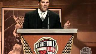 Geno Auriemmas Basketball Hall of Fame Enshrinement Speech [upl. by Ahsilrac761]