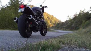 Ducati monster 900  passione ducati [upl. by Hesoj]