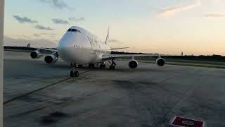 Boeing 747400 Wamos Air Flight from Madrid to Cancún [upl. by Susej700]